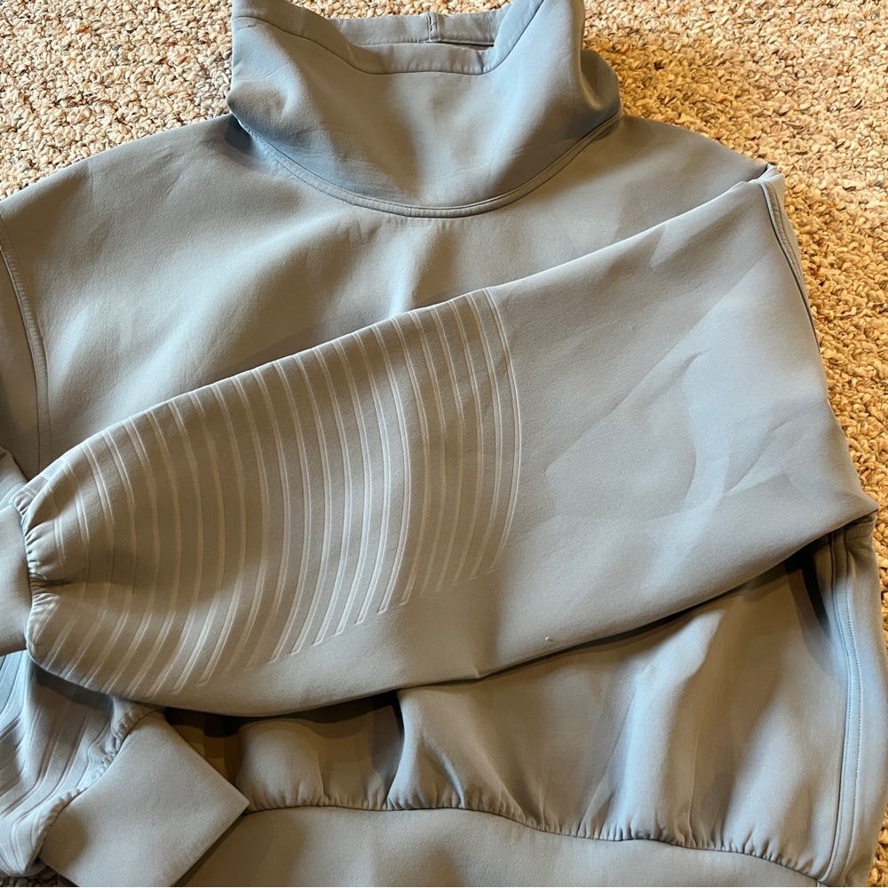 Lululemon Full Flourish Pullover oversized cowl-neck sweater blue women’s 6 - Picture 4 of 9
